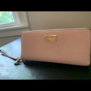 💖 Michael Kors Wallet 💖